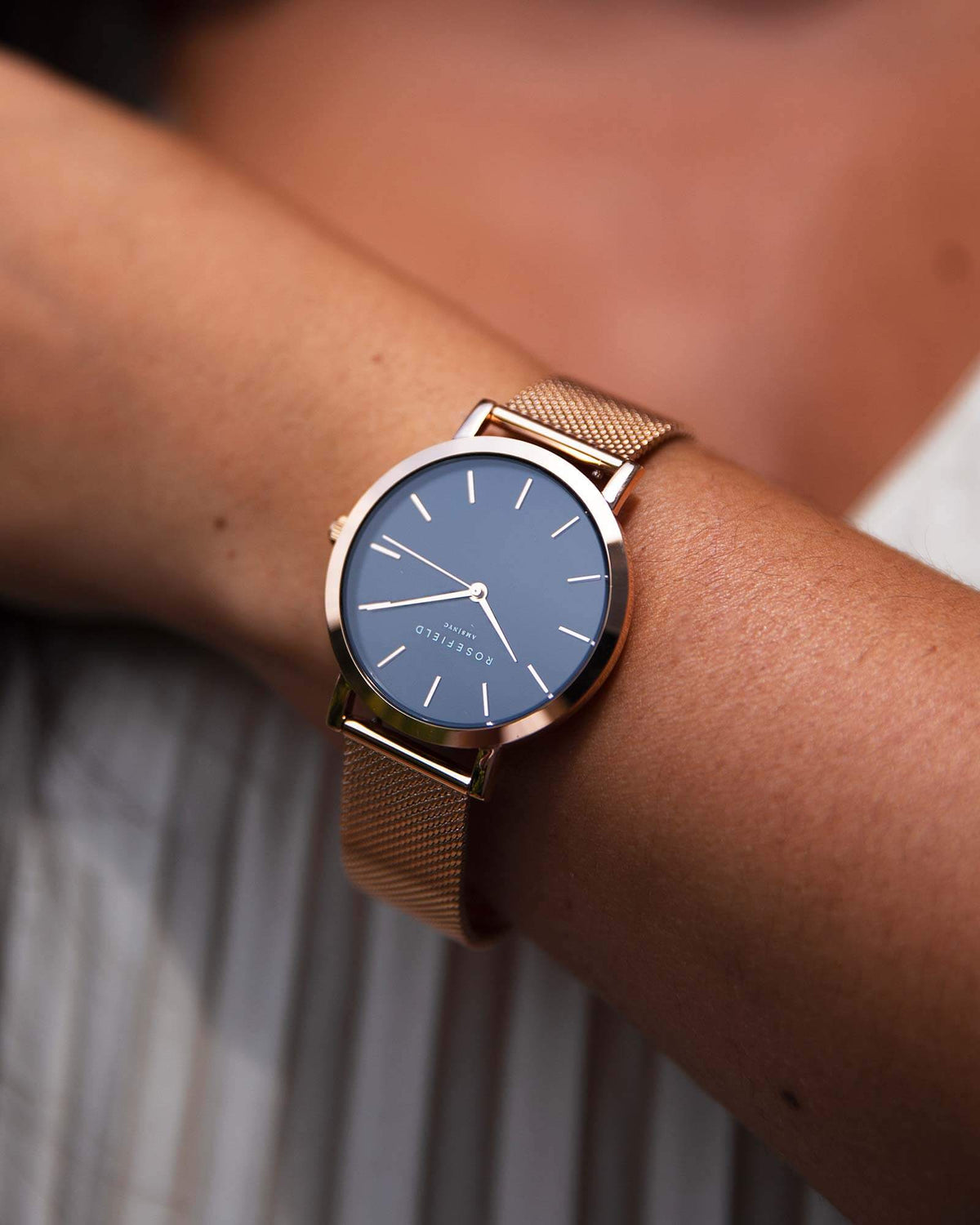 Mercer Black Rosegold leftcolumn