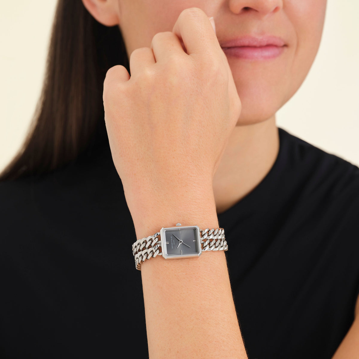 Studio Double Chain Silver leftcolumn