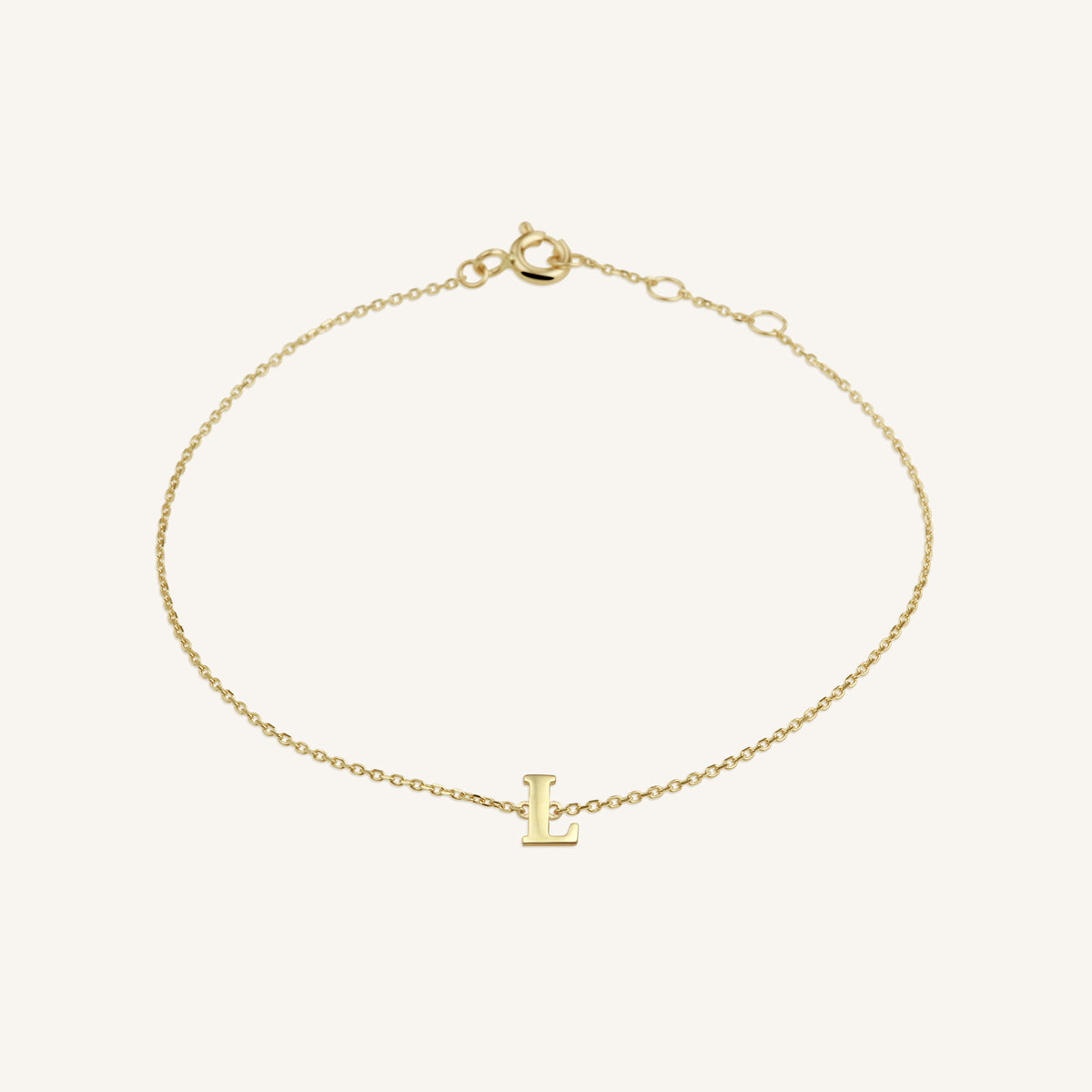 Initial Bracelet L leftcolumn