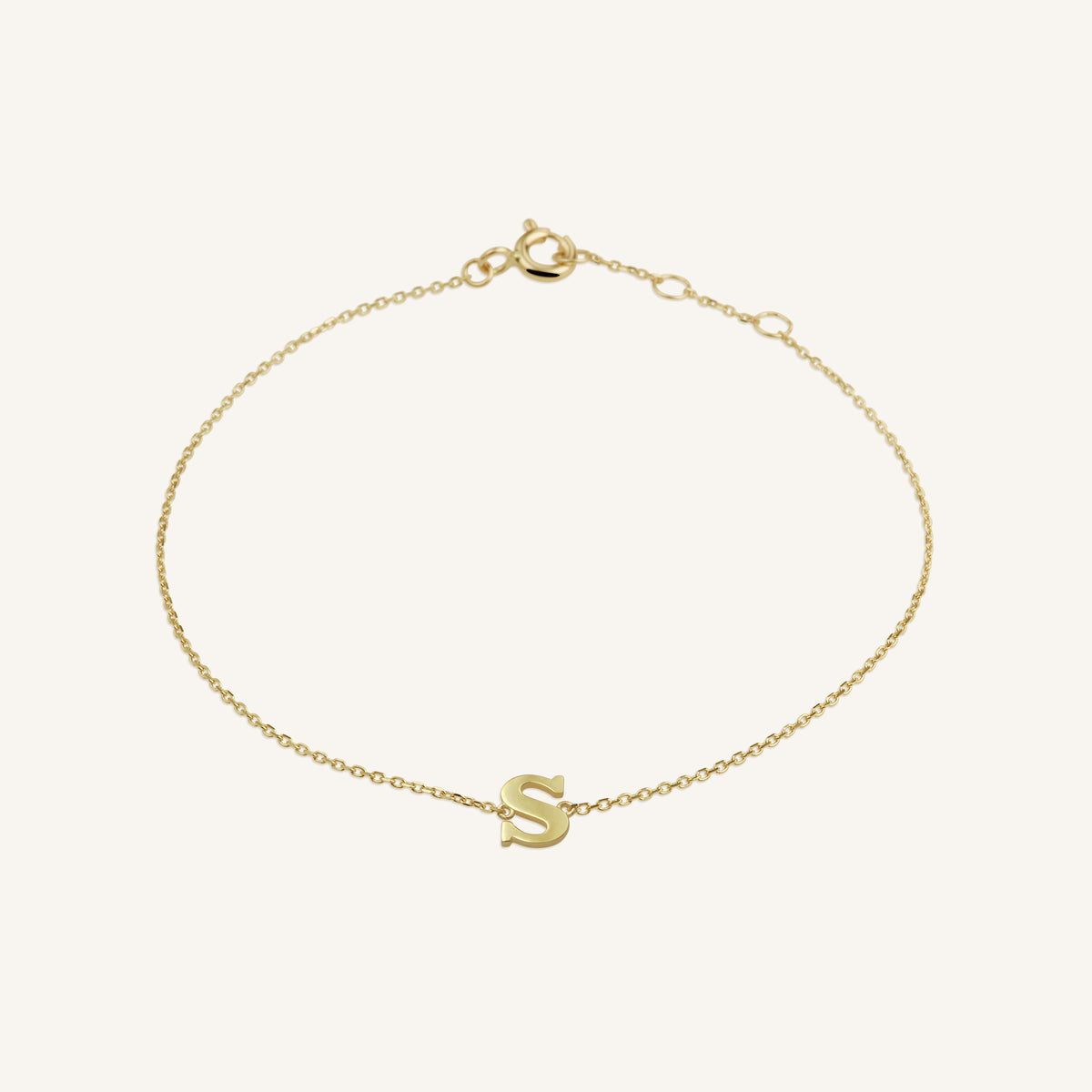 Initial Bracelet S leftcolumn