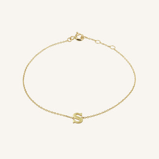 Initial Bracelet S leftcolumn