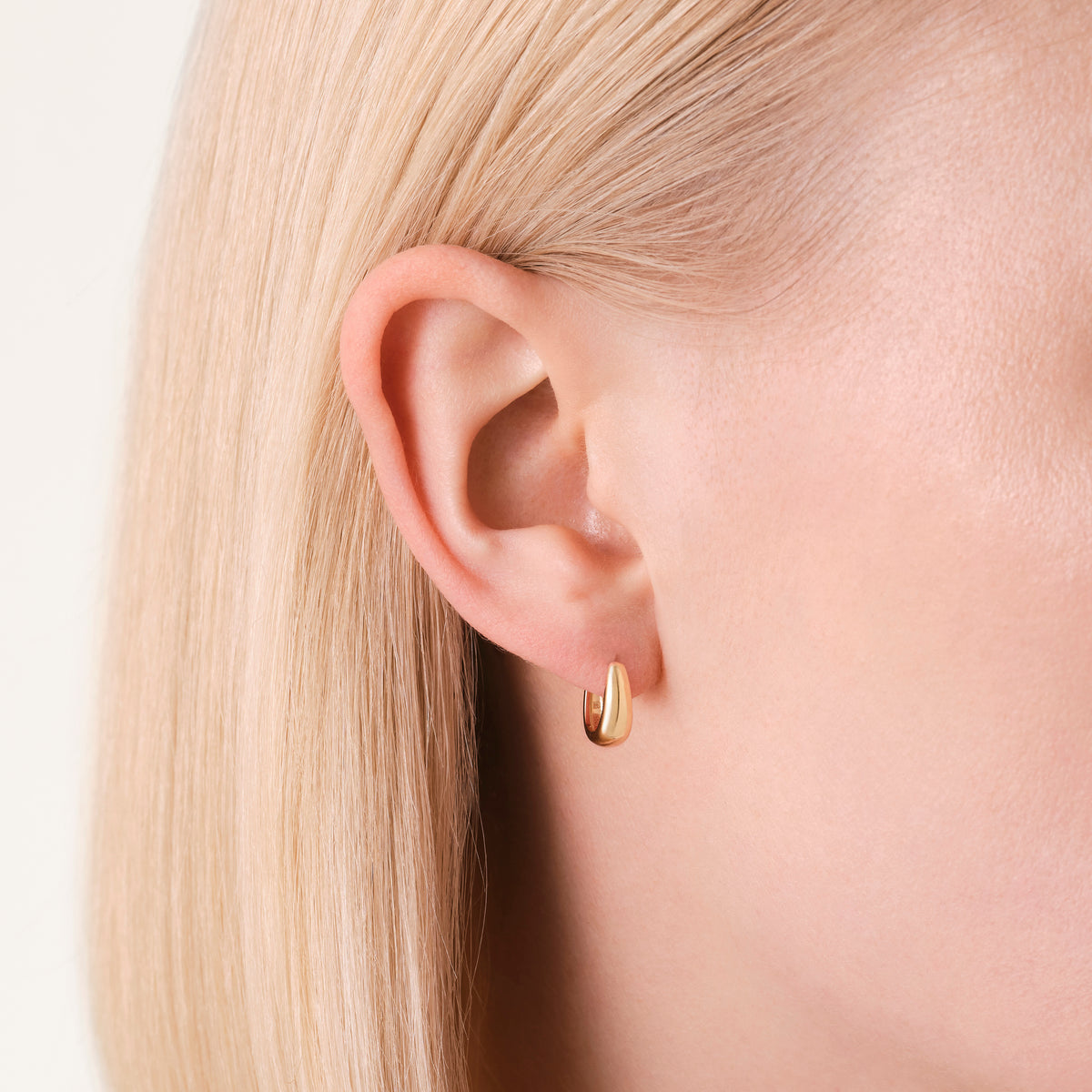 Pebble Hoops leftcolumn
