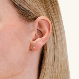 Heart Pave Studs leftcolumn,