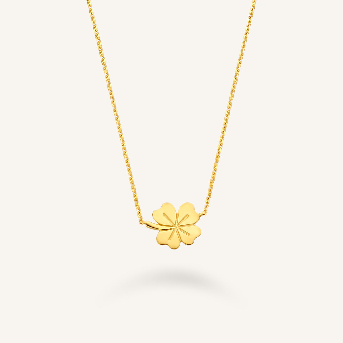 Clover Necklace leftcolumn