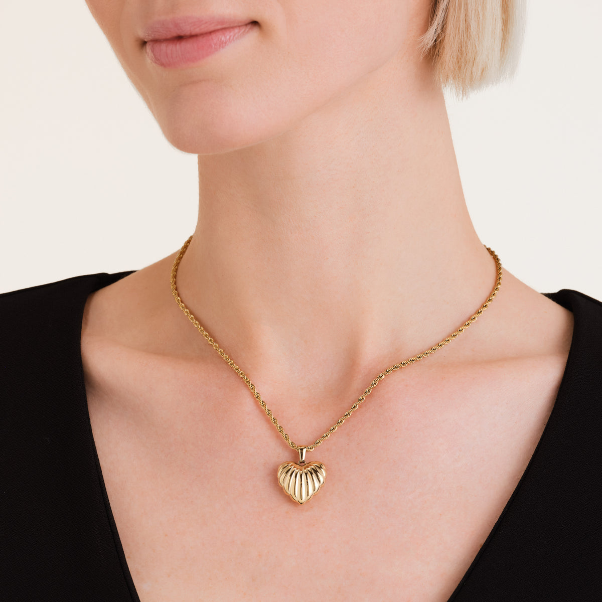 Ridged Heart Necklace leftcolumn