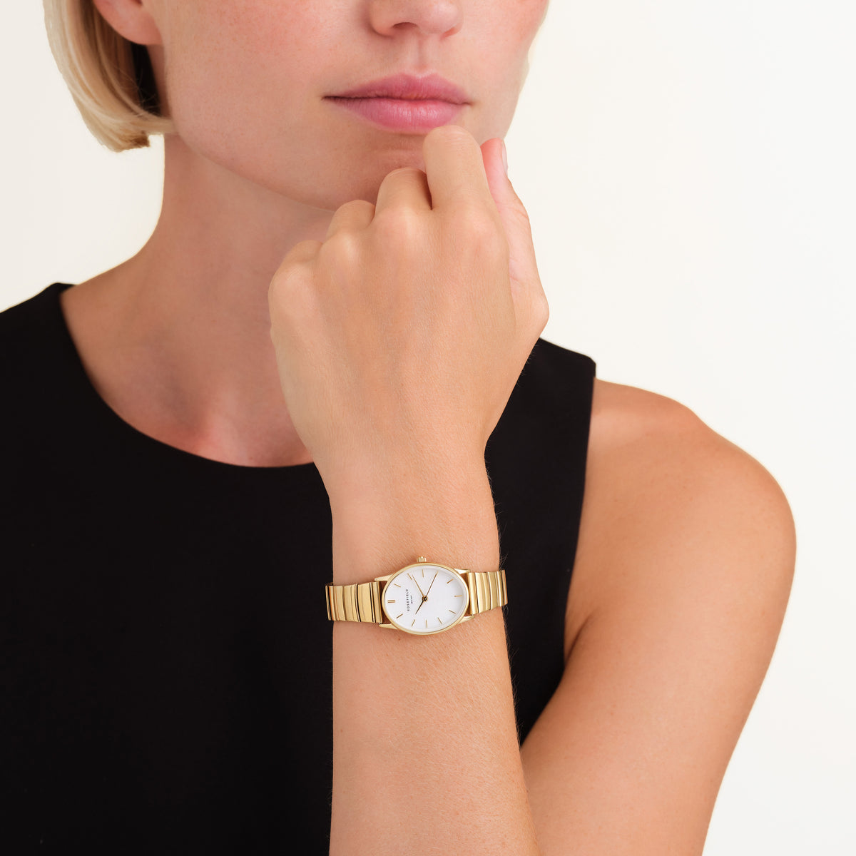 Oval Pearl Gold leftcolumn