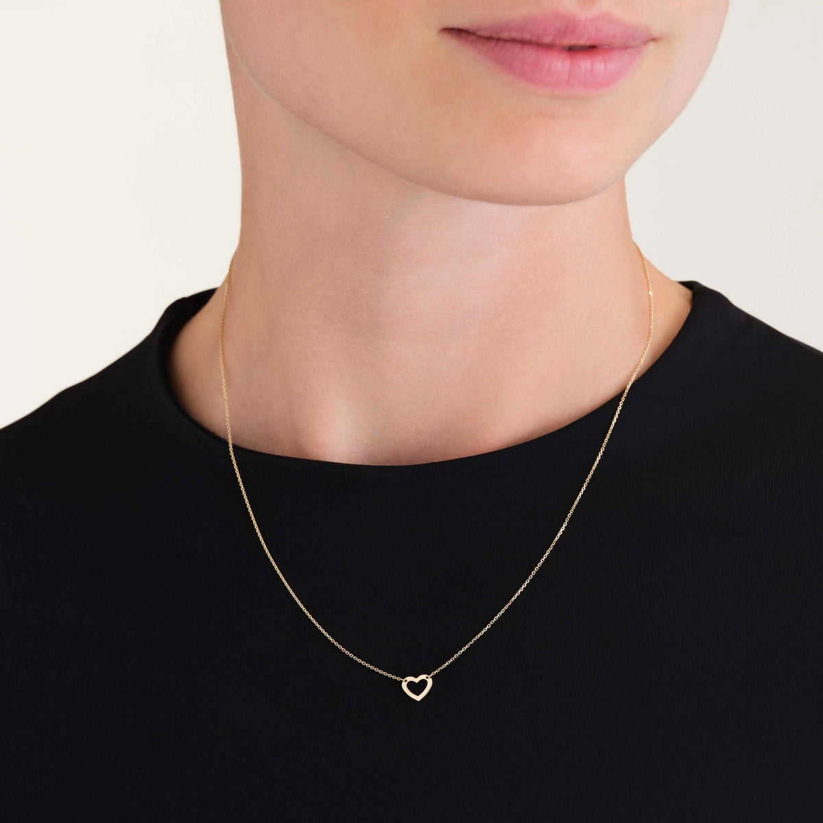 Heart Necklace leftcolumn