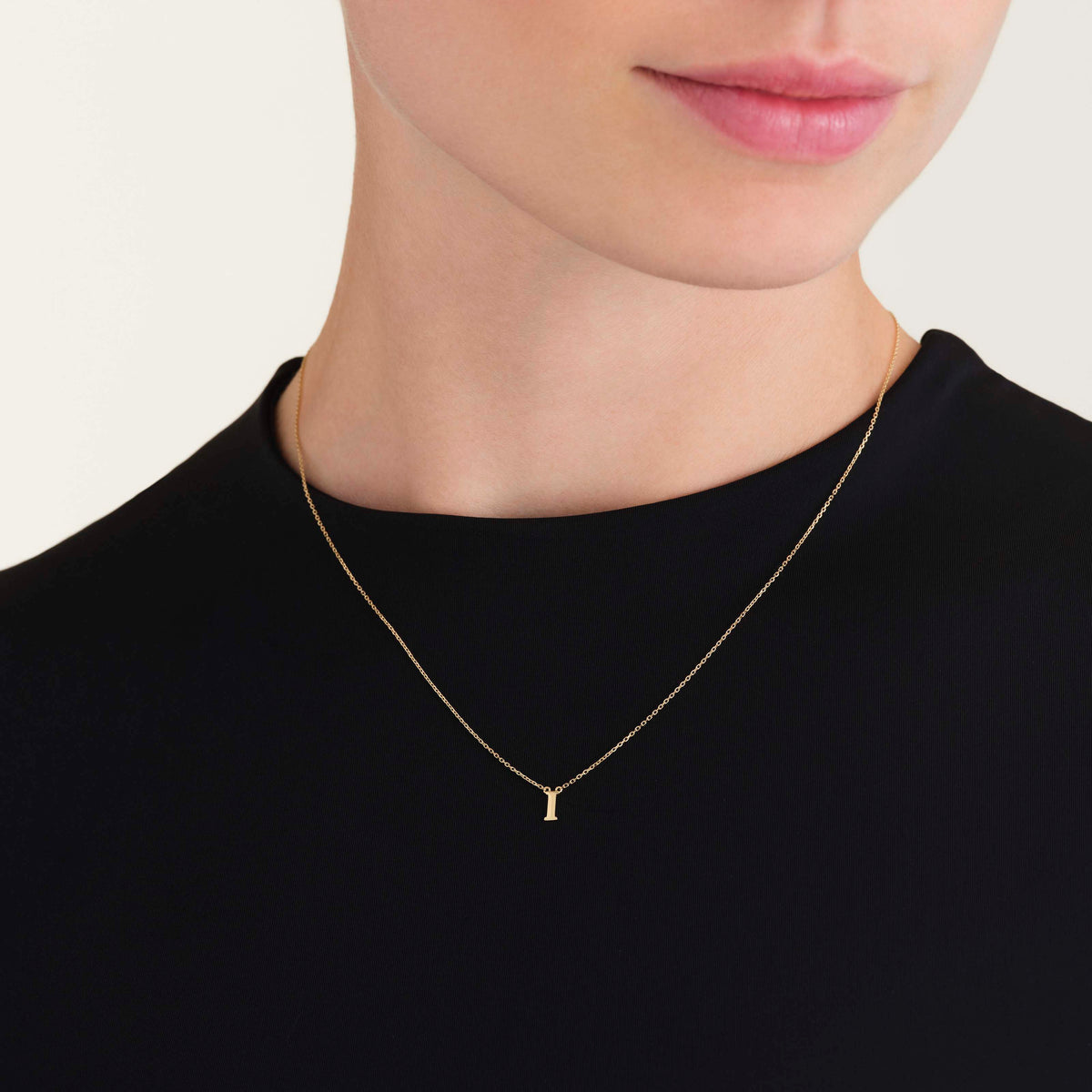 Initial Necklace I leftcolumn