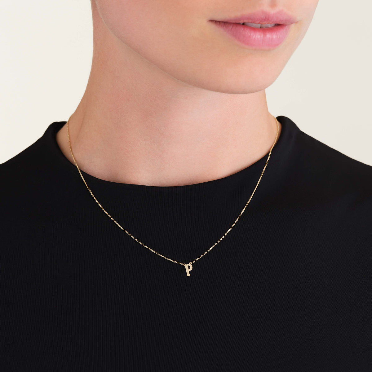 Initial Necklace P leftcolumn